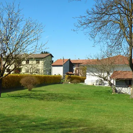 Apartment Isa Castelletto sopra Ticino