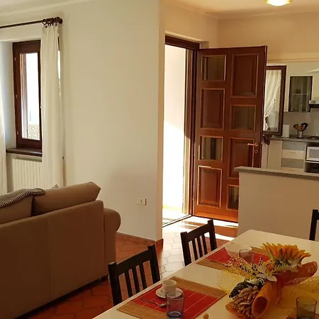 Isa Apartment