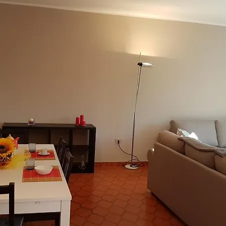 Apartment Isa Castelletto sopra Ticino