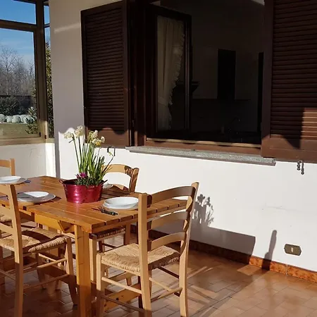 Apartment Isa Castelletto sopra Ticino