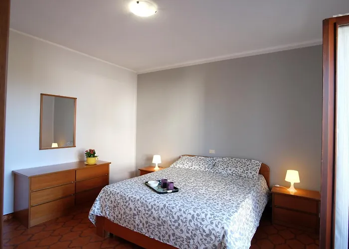 Isa 카스텔레토소프라티시노